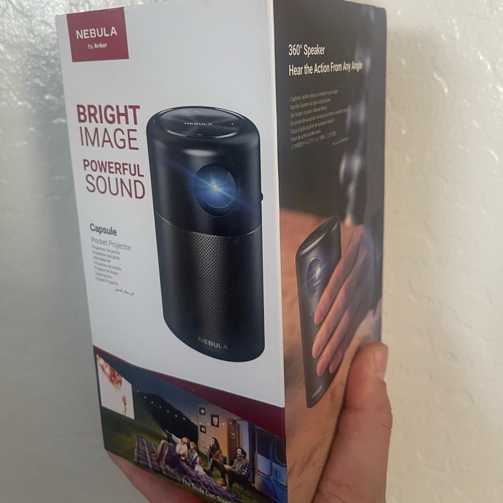 Nebula capsule pocket projector